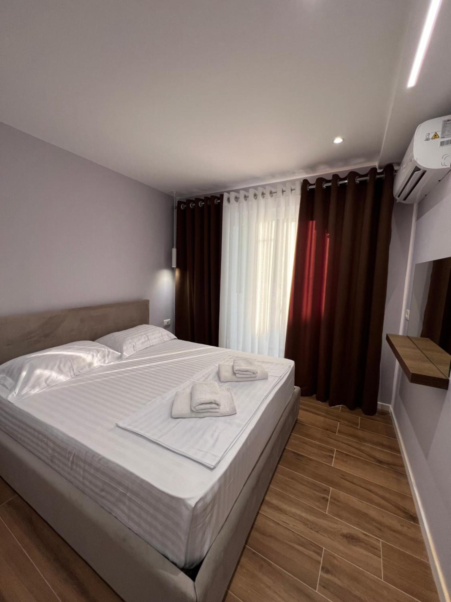 Tirana Central Stay Ngoại thất bức ảnh