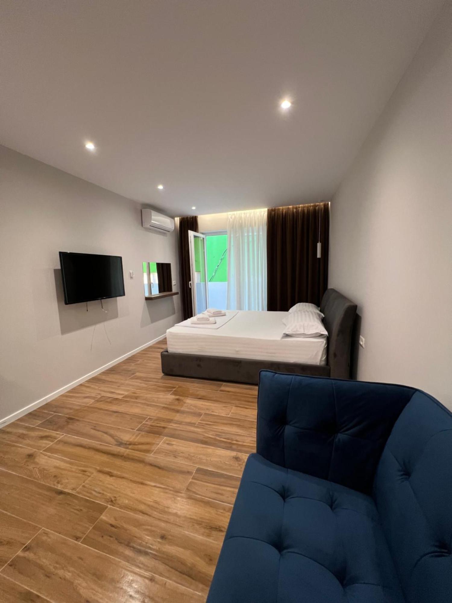 Tirana Central Stay Ngoại thất bức ảnh