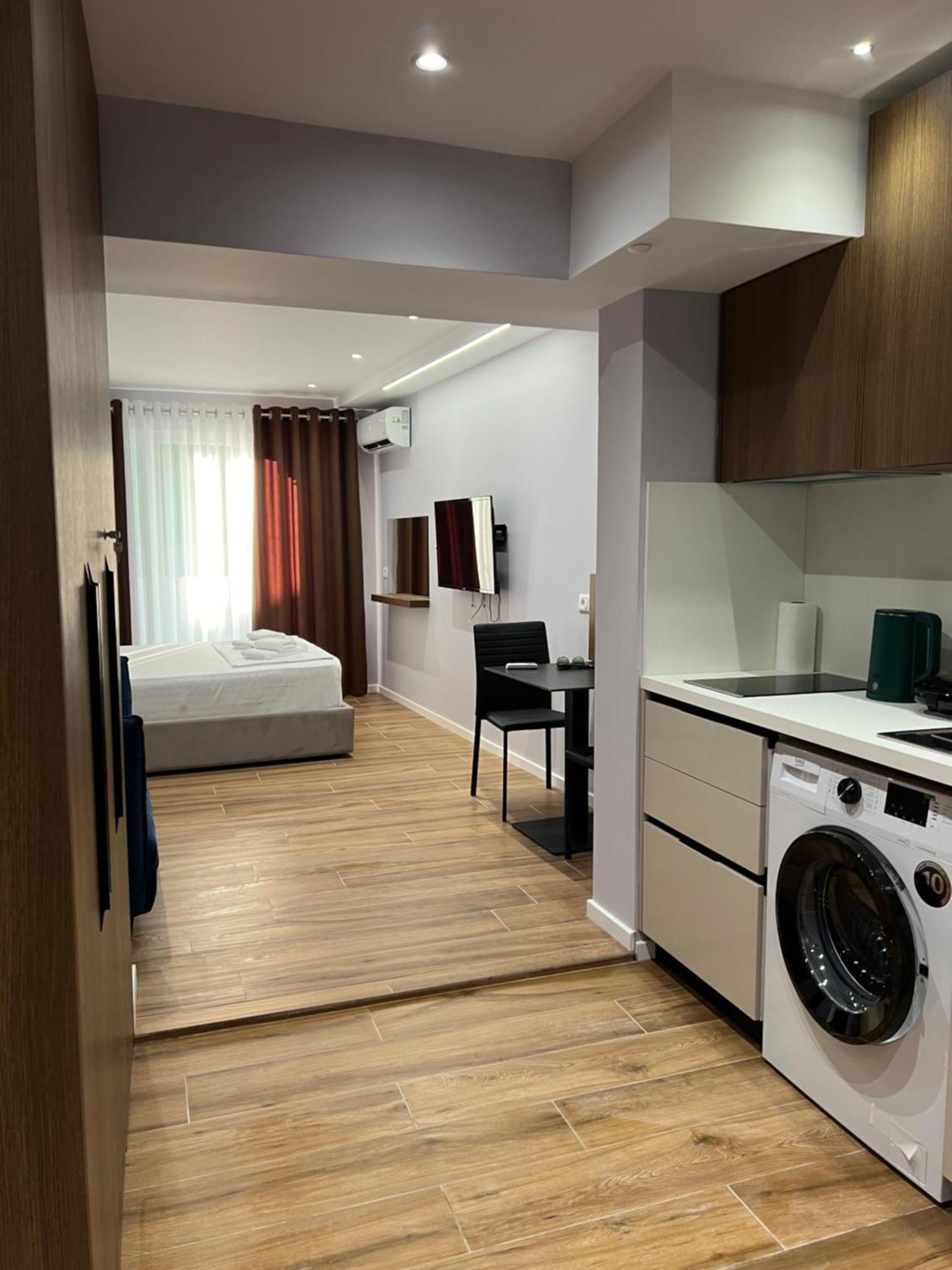 Tirana Central Stay Ngoại thất bức ảnh