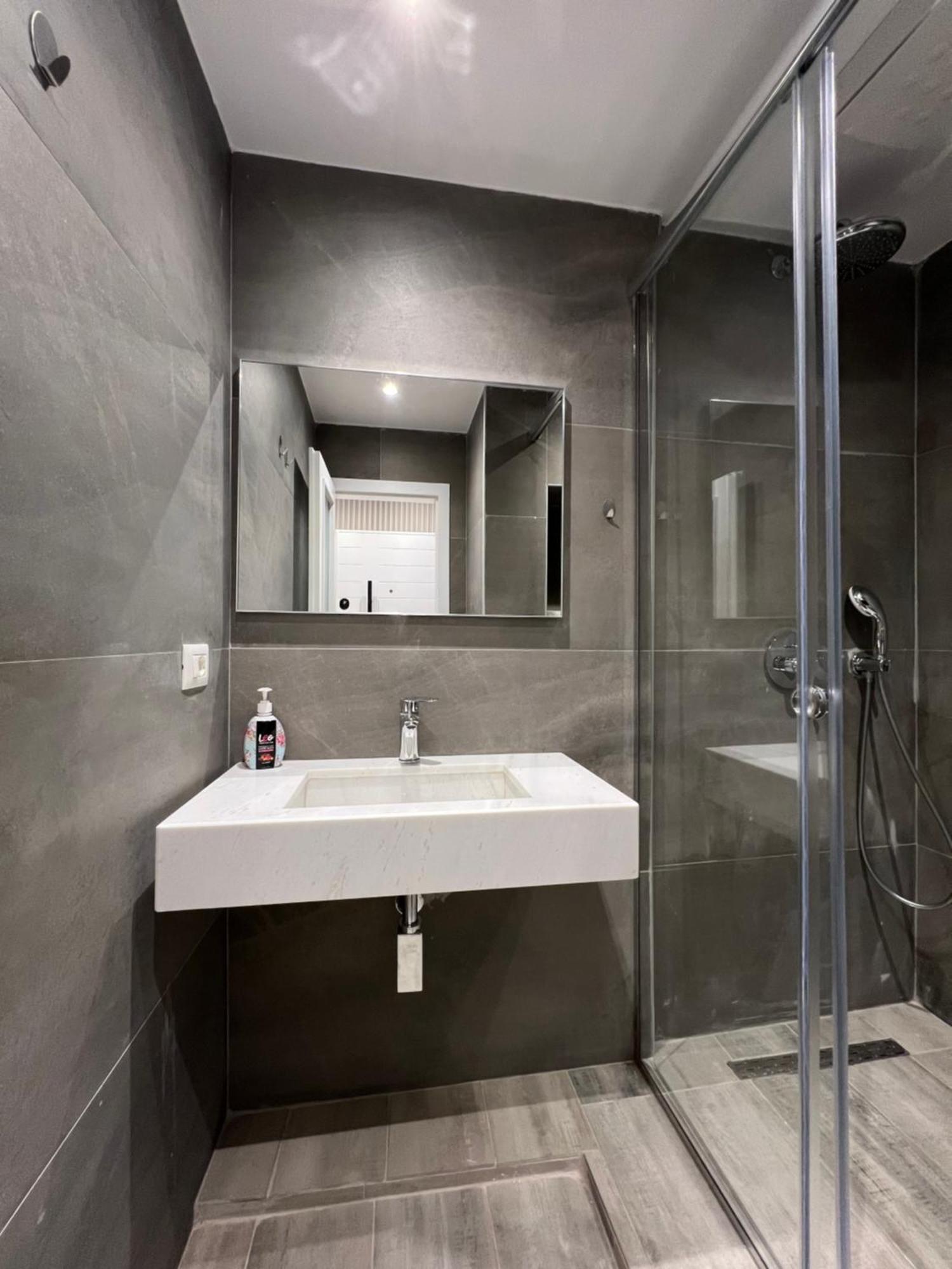 Tirana Central Stay Ngoại thất bức ảnh